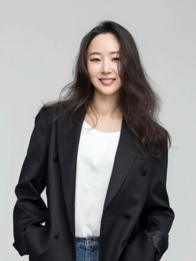 Min Hee Jin
