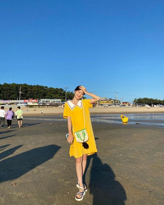 นักแสดงสาวชินเยอึน 167 ซม. มีสไตล์ที่มีสัดส่วนที่สมบูรณ์แบบ ... ดังนั้น "วัยรุ่น JIHYO"