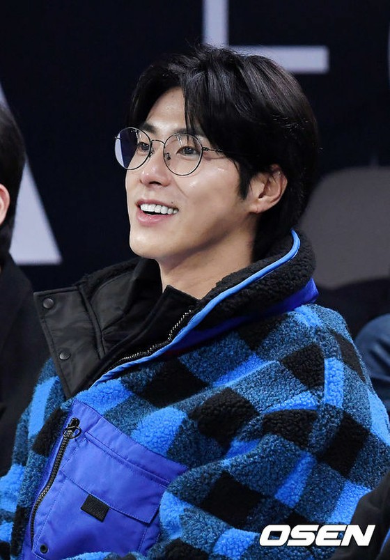 Yunho (U-KNOW TVXQ) อันดับแรกใน "ผู้นำที่เป็นผู้นำกลุ่มโดยไม่มีเหตุการณ์"