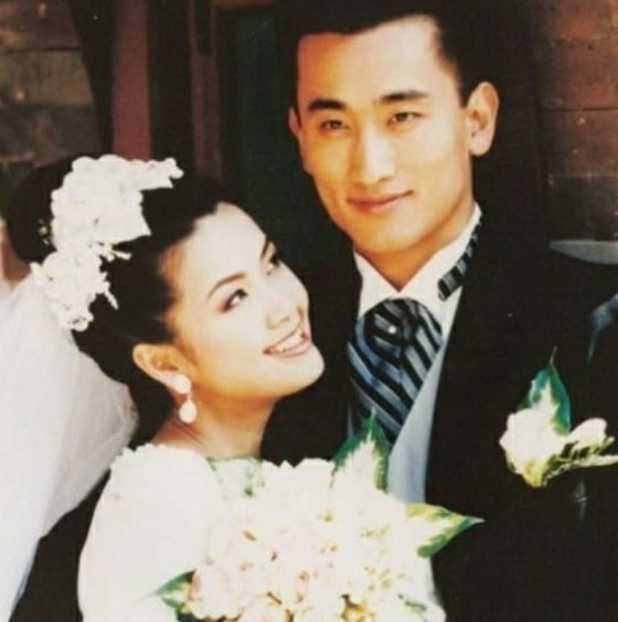 นักแสดงชาอินพโย เปิดเผยภาพกับภรรยา ชิน แอรา แต่งงานปีที่ 27 "ฉันรักเธอ"