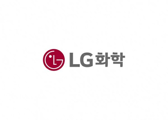 หัวหน้าทีมในวัย 40 ของเขาทำร้ายลูกน้องของเขาในวัย 50 ปีที่โรงงาน LG Chem = เกาหลีใต้