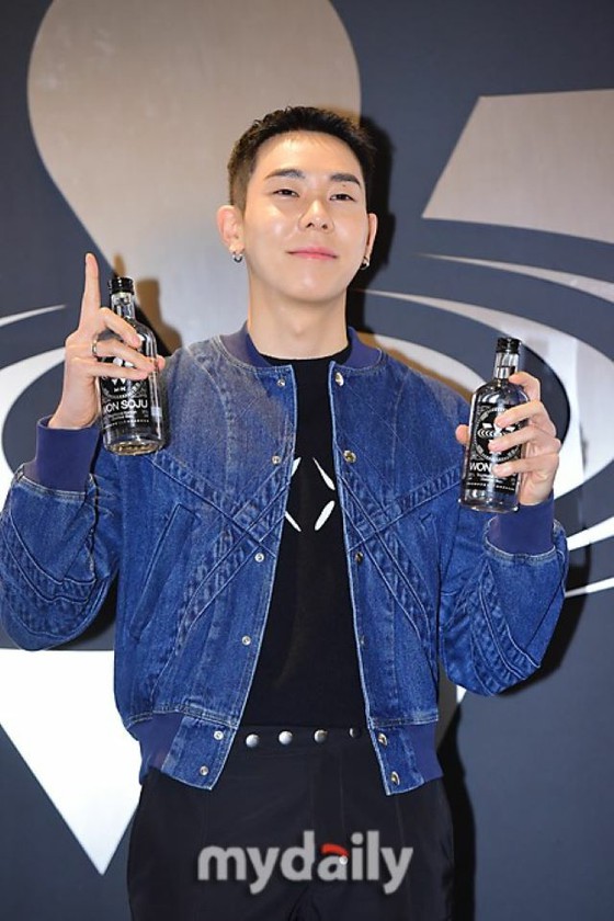 [Full text] Rapper's Loco ประกาศแต่งงานช็อค...ขอแต่งในฤดูใบไม้ร่วงนี้กับคนรัก "Soy latte" ที่คบกันมา 2 ปี