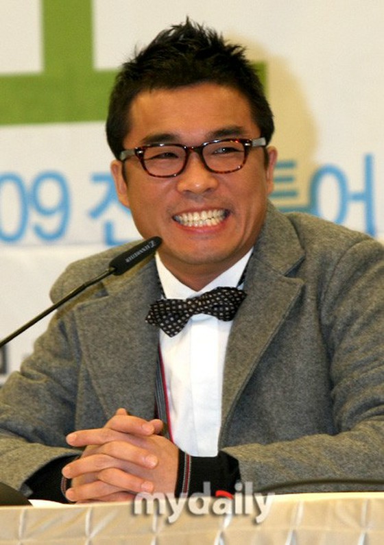 นักร้องคิมกอนโมยุติข้อกล่าวหาล่วงละเมิดทางเพศ