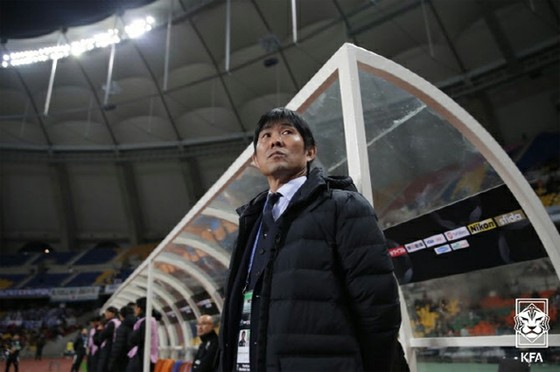 <W commentary> สื่อเกาหลีรายงานการผ่านเข้าชิงชนะเลิศฟุตบอลโลกของญี่ปุ่นอย่างไร?