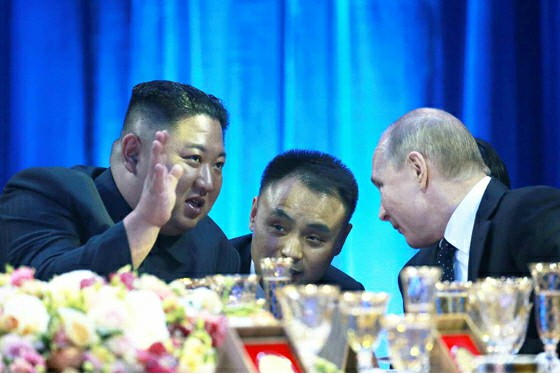 Kim Jong-un แลกเปลี่ยนโทรเลขแสดงความยินดีกับประธานาธิบดีปูตินใน ``Korea Liberation Day''