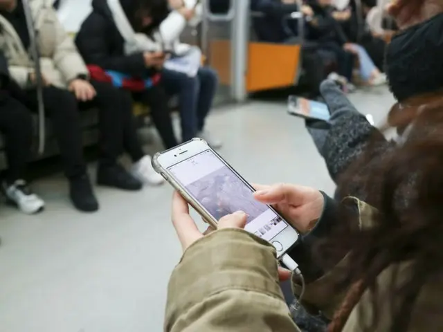 中国、モバイルインターネット契約件数が16億件突破=中国報道