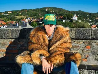 ยุนโฮ (U-KNOW) แห่ง TVXQ เตรียมปล่อยเพลงใหม่ "Body Language" ในวันนี้ (13) เวลา 18.00 น. โดยมีวาตะและริเอะฮาตะร่วมออกแบบท่าเต้นด้วย