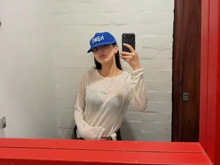 จีฮโย TWICE โชว์ลุคบางเบาน่าทึ่งแม้จะไปเที่ยวกับครอบครัว... นี่ไม่ใช่ลุคสุดจี๊ดที่จะทำให้คุณเวียนหัว