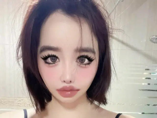 ปาร์คบอม (2NE1) ปฏิเสธข่าวลือเรื่องปัญหาสุขภาพ โดยบอกว่าเธอ "สบายดีอย่างสมบูรณ์"... ปฏิเสธคำกล่าวอ้างของต้นสังกัดที่ว่าเธอจำเป็นต้องได้รับการรักษา