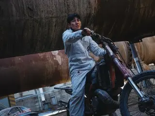 “Fabricated City” ของจีชางอุค ขึ้นอันดับหนึ่งบน Disney Plus... ภาพยนตร์เรื่อง “Fabricated City” กลับมาได้รับความสนใจอีกครั้ง