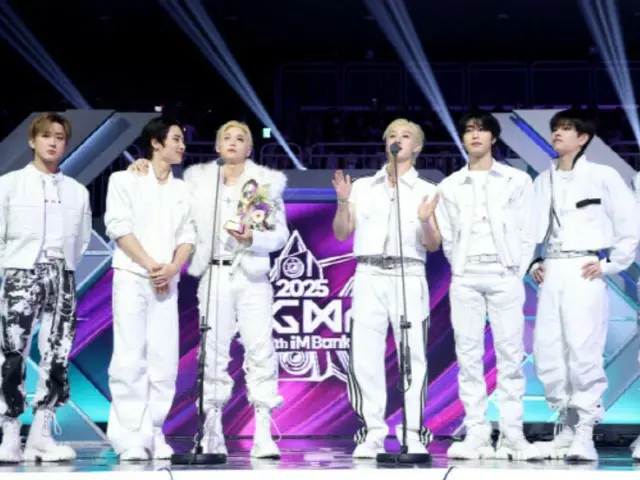 「Stray Kids」、最高の栄誉賞受賞で5冠達成…「栄光をSTAYに」=「2025 KGMA」