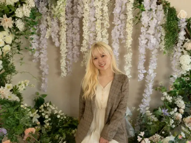 นักร้องสาว ยูนี ร่วมรายการ "GROI Presents"...ปล่อยเพลงใหม่ "Clumsy Longing"