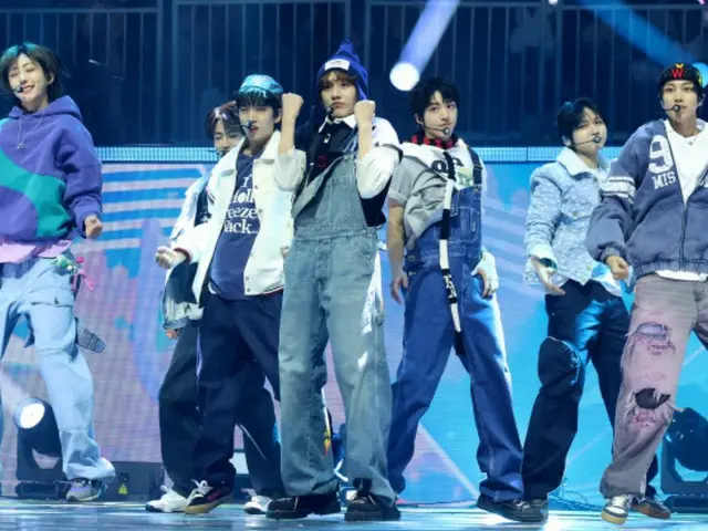 “2025 KGMA”: การผสมผสานอันยอดเยี่ยมของเจเนอเรชั่นและแนวเพลงตั้งแต่เจเนอเรชั่นที่ 1 ถึงเจเนอเรชั่นที่ 4... ผู้มาใหม่เชื่อมโยงประวัติศาสตร์ K-POP