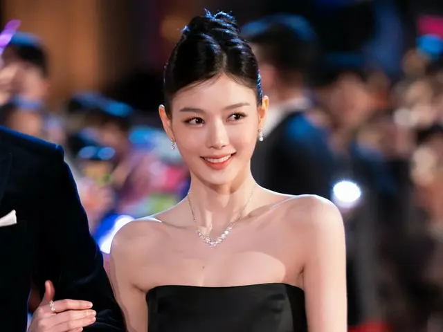 นางเอกสาว คิม ยู จอง และ แพค อา จิน ที่น่าหลงใหล... ภาพที่งดงามจับใจ