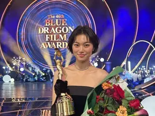คิม โดยอง คว้ารางวัลนักแสดงหน้าใหม่ยอดเยี่ยมจากงานประกาศรางวัล Blue Dragon Film Awards ครั้งที่ 46... "ฉันจะเป็นนักแสดงโดยไม่ลังเล"