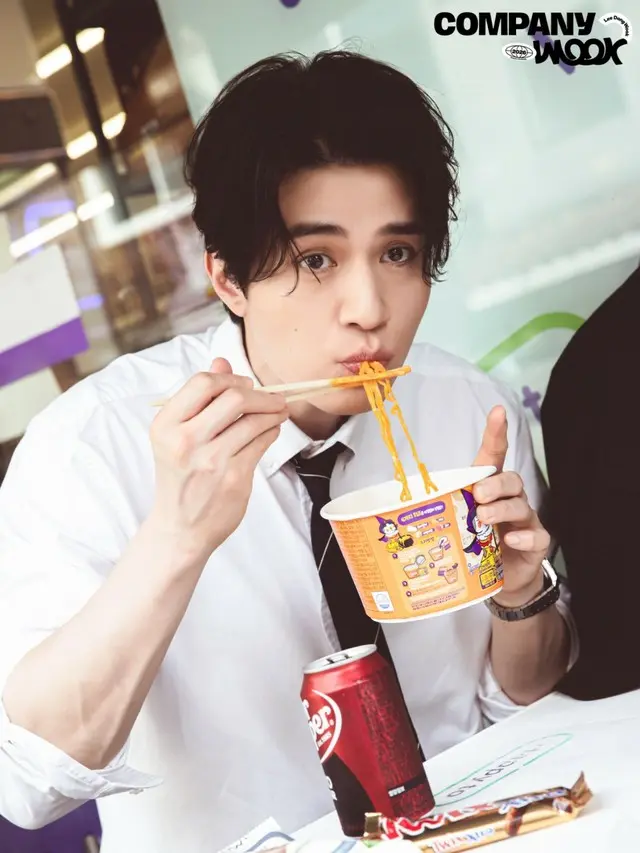 【公式】イ・ドンウク、韓国の会社員になった