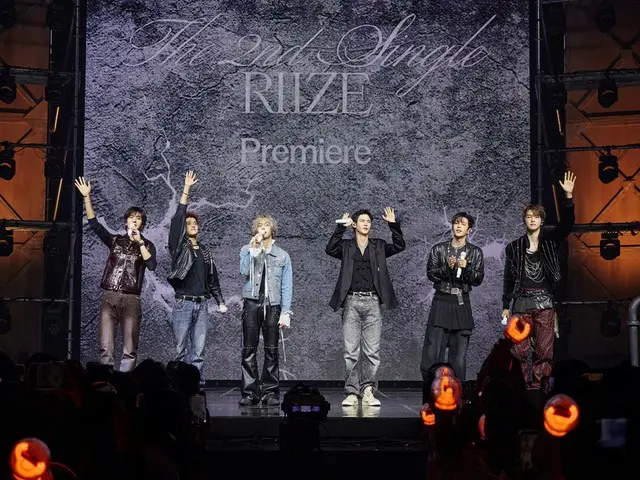 การกลับมาของ RIIZE ประสบความสำเร็จ... การแสดงครั้งแรกของ "Fame" และ "Sticky Like"