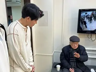 “นักศึกษาปี 3 มหาวิทยาลัยแห่งชาติโซล” อี ซังยุน ไว้อาลัย “อี ซึงแจ” ผู้ล่วงลับ... “สวรรค์ร่ำไห้ในความจากไปของครู”