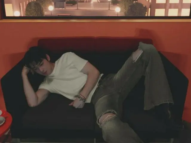 ชาอึนอู วง ASTRO ปล่อยทีเซอร์มิวสิควิดีโอสำหรับอัลบั้มเดี่ยวชุดที่ 2 ของเขา "Sweet Papaya"