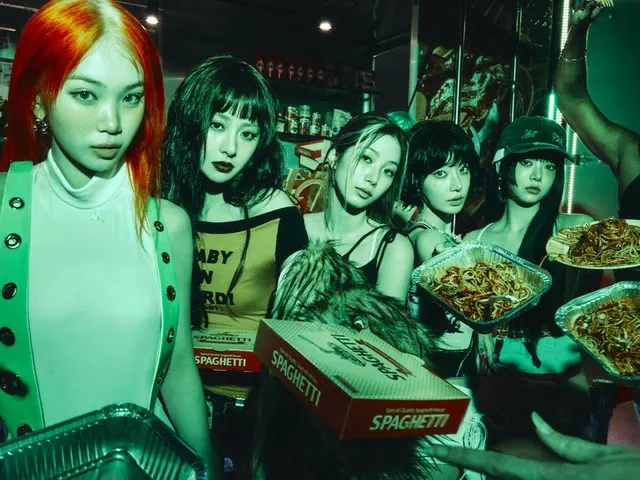 "SPAGHETTI" ของ LE SSERAFIM ได้รับความนิยมอย่างต่อเนื่องบน Billboard Global Charts