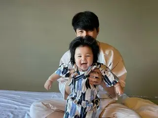 ลูกชายของชิม ฮยองทักและซายา อวดความน่ารักที่เหมือนทั้งพ่อและแม่