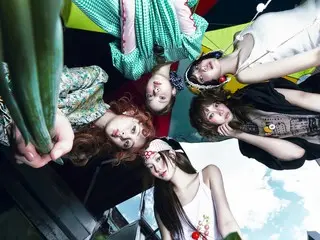 เพลง "LE SSERAFIM" และ "SPAGHETTI" ยังคงได้รับความนิยมอย่างต่อเนื่องและครองอันดับต้นๆ ของชาร์ตเพลงทั่วโลกประจำปี