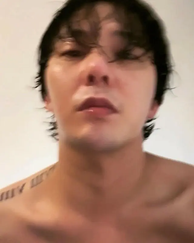 「BIGBANG」G-DRAGON、SNS投稿写真がセクシーすぎる2