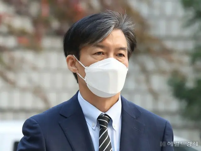 「タマネギ男」韓国元法相が総選挙への出馬を示唆…「非法律的な名誉回復を考えている」