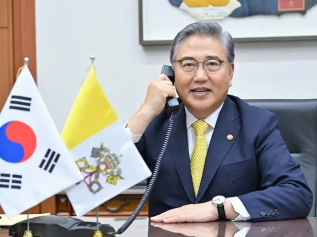 「韓国-バチカン」の外相が電話会談…「修交60周年、これからも高位級交流を続けていく」