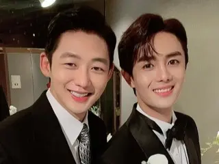 นักแสดงอีแทซองและเจ้าบ่าวซองยูบินแบ่งปัน “พี่น้องที่อบอุ่นหัวใจสองช็อต”… “ใช้ชีวิตอย่างมีความสุขตลอดไป”