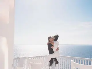 นักแสดง Daniel H ภรรยา Ru Kumagai และจูบอันอ่อนโยน... ชีวิตประจำวันของคู่บ่าวสาวเผยออกมาราวกับในหนัง