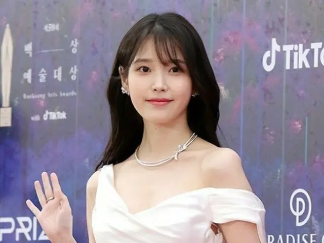 【公式】歌手IU、続く温かい善行…疎外された隣人に新年を迎えるための6億5千万ウォン寄付