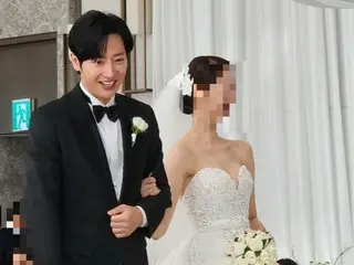 งานแต่งงานของนักแสดงอีซังยอบกับเจ้าสาวแสนสวยของเขา... "ฉันเห็นว่าพวกเขารักกันมาก"