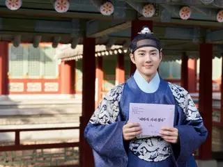 ซูโฮ (EXO) แสดงในละครเรื่องใหม่ “The Crown Prince Disappeared” เป็นครั้งแรกในวันนี้ (วันที่ 13)…เขาไปที่ “News Center” ก่อนออกอากาศ