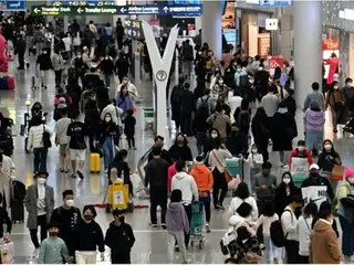 จำนวนนักท่องเที่ยวต่างชาติที่มาเยือนญี่ปุ่นในเดือนเมษายนเกิน 3 ล้านคน ต่อเนื่องจากเดือนก่อน...จำนวนชาวเกาหลี ``สูงที่สุดเท่าที่เคยมีมา'' เมื่อเทียบกับเดือนเมษายน