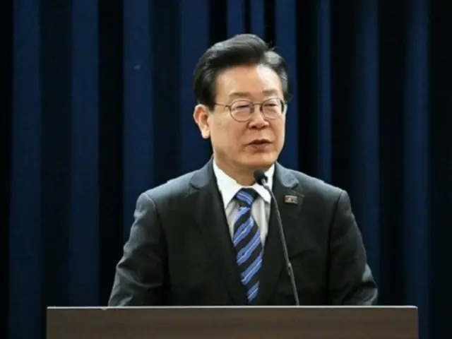 ตัวแทนของพรรคประชาธิปัตย์แห่งเกาหลี ลี แจ-มยอง และประธานาธิบดี ยุน ซอก-ยู กล่าวว่า ``การไม่รักษาสัญญาที่รวมอยู่ในคำปรารภของรัฐธรรมนูญฉบับวันที่ 18 พฤษภาคม ถือเป็นอาชญากรรมที่เลวร้ายยิ่งกว่าการฉ้อโกง''