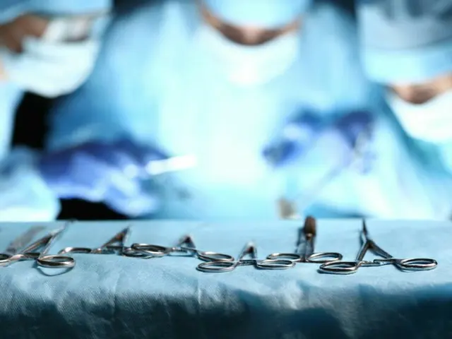 โรงพยาบาลเซนต์แมรีนานาชาติ เปิดตัวหุ่นยนต์ผ่าตัดล้ำสมัย "ดา วินชี เอสพี" = เกาหลีใต้