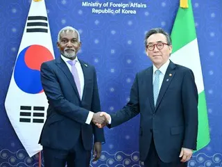 รัฐมนตรีต่างประเทศเกาหลีใต้จัดการเจรจากับรัฐมนตรีต่างประเทศจากแปดประเทศในแอฟริกาทีละประเทศ