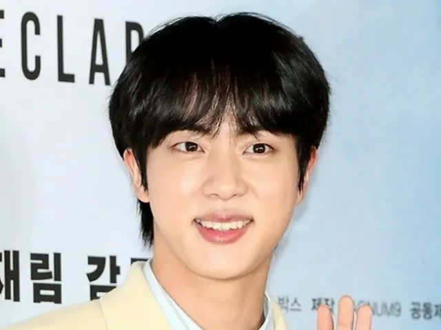 「BTS」JIN、きょう（12日）メンバーで初の転役...軍空白期を終えARMYとハグ