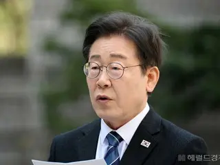 ตัวแทนของพรรคฝ่ายค้านที่ใหญ่ที่สุดของเกาหลีใต้: ``เหตุการณ์การส่งเงินไปยังเกาหลีเหนือเป็นเหตุการณ์ประดิษฐ์ที่หาได้ยาก''...``สื่อคือ ``สุนัขดำเนินคดี''''