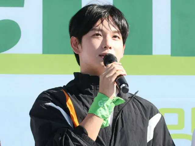 Lim Siwan เข้าร่วมใน ``เทศกาลความหวังริบบิ้นสีเขียว''... ``ฉันอยากเข้าร่วมเพราะมันเป็นสิ่งที่ดี...ฉันวิ่งด้วยความรู้สึกมีความสุข''