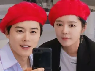 Han GAIN และ Kim Dongjun (ZE:A) สมาชิกต่างประหลาดใจที่พวกเขาหน้าตาเหมือนกันมากขนาดนี้...Park Hyung Sik: "คุณอยู่ทางขวาหรือคุณอยู่ทางซ้าย?"