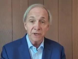 นักลงทุนมหาเศรษฐี Ray Dalio ลงทุนใน Bitcoin และทองคำ แทนที่จะเป็นสินทรัพย์ที่เป็นหนี้