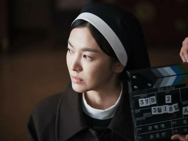 ภาพยนตร์เรื่อง "Black Nuns" ซองเฮเคียว ช่วงเวลาแห่งการดื่มด่ำอย่างเข้มข้น...ภาพนิ่งเบื้องหลังที่ปล่อยออกมา