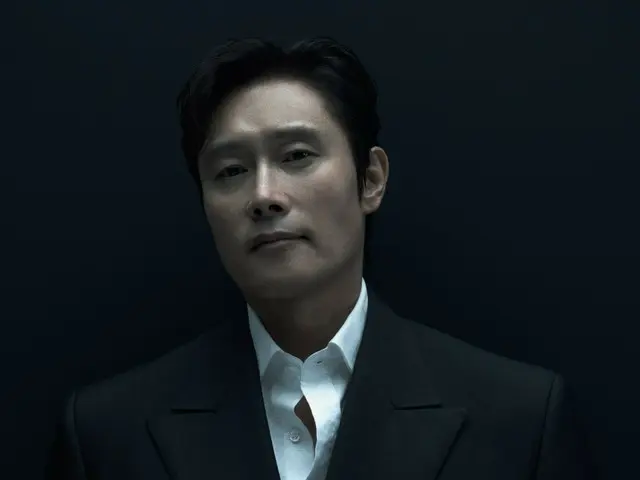 "Squid Game 2" Lee Byung Hun "ตอนนี้ฉันร่วมแสดงกับเพื่อนเก่า Lee Jung Jae" ... "มันแปลก"