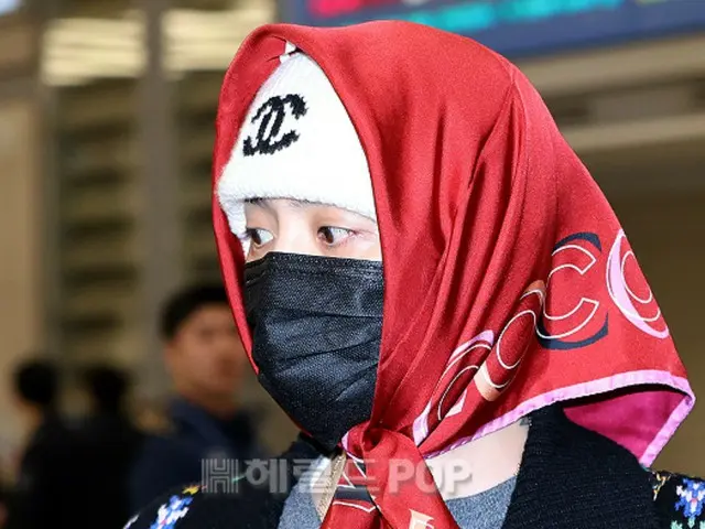 [ภาพ] G-DRAGON (BIGBANG) แฟชั่นโบจาจีสุดโดดเด่น...ดึงดูดความสนใจที่สนามบิน