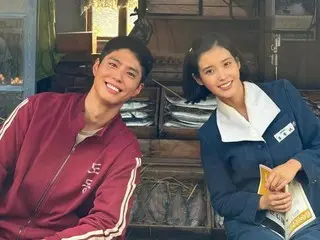 IU & Park BoGum "คู่รักคันทรี่" ที่มีภาพลักษณ์ที่น่าอัศจรรย์... แม้จะอยู่นอกกล้อง พวกเขาก็อยู่ด้วยกันเสมอ