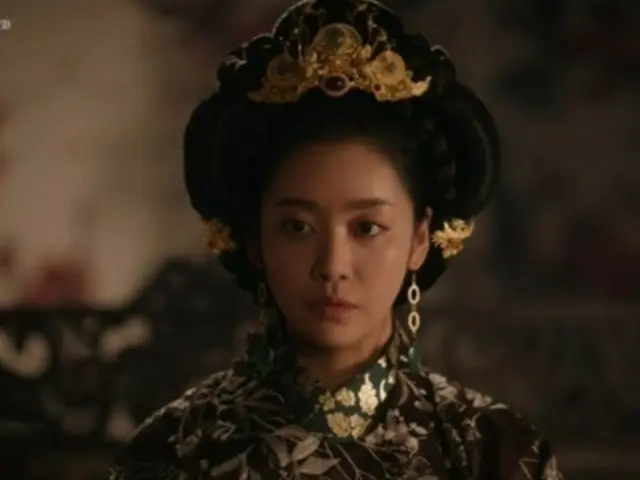 <รีวิวซีรี่ย์เกาหลี> "Wonkyung" ตอนที่ 4 เรื่องย่อและเบื้องหลัง... การต่อสู้ของชาจูยอนในการถ่ายทำโปสเตอร์พร้อมนักแสดงหลักทั้งสี่คนและการตกแต่ง = เบื้องหลังและเรื่องย่อ