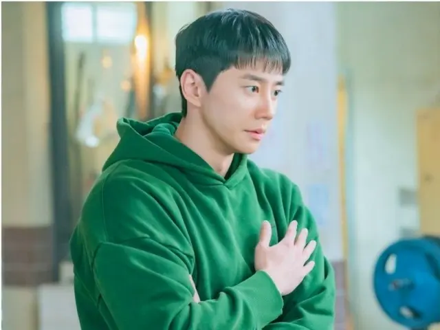 จองอึนจี (Apink) รู้สึกหวั่นไหวกับแนวทางของอีจุนยอง (UKISS Jun)... เธอผ่านหัวใจที่แตกสลายของเธอมาได้แล้วหรือยัง? “คลับสุขภาพ 24 ชั่วโมง”