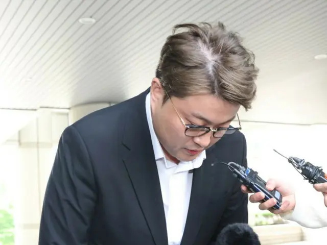 นักร้องหนุ่ม คิมโฮจุน ที่เคยมีส่วนเกี่ยวข้องกับคดีเมาแล้วขับ ตัดสินใจถอนอุทธรณ์ → ศาลตัดสินจำคุกแล้ว… แฟนคลับ “เคารพการตัดสินใจ”